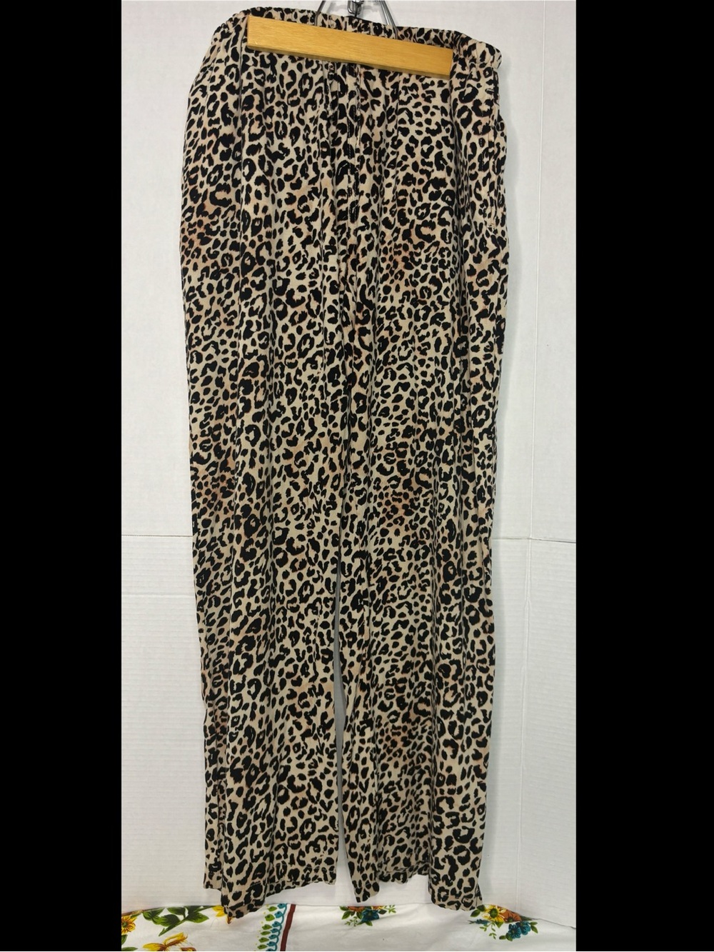Urban Heritage Women’s Leopard Print Straight Leg Pants Lightweight Summer